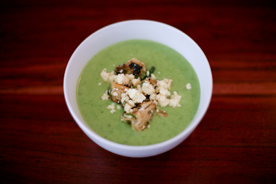 Quick and delicious pea soup