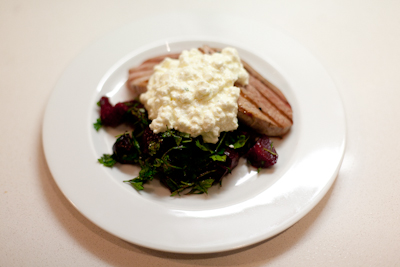 Grilled steak with roasted beetroots and cottage cheese